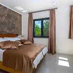 Beautiful Home In Opric With Wifi Holiday home